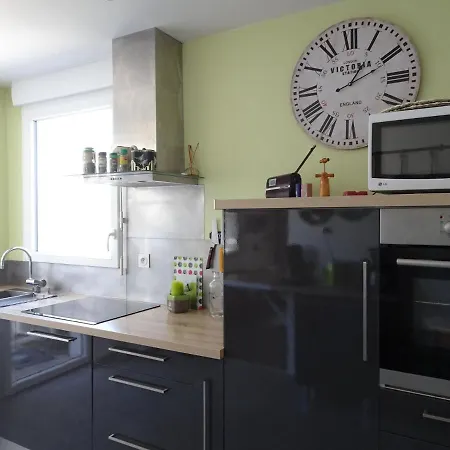 Stone House In Near Sandy *