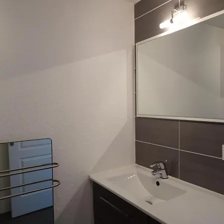 Stone House In Near Sandy *