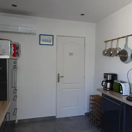 Prázdninový dům Stone House In Near Sandy Bricqueville-sur-Mer