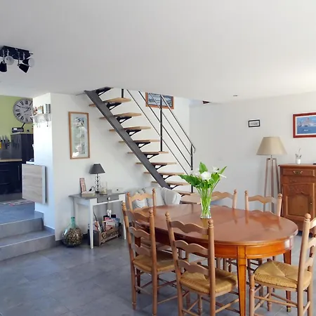 Stone House In Near Sandy * Bricqueville-sur-Mer