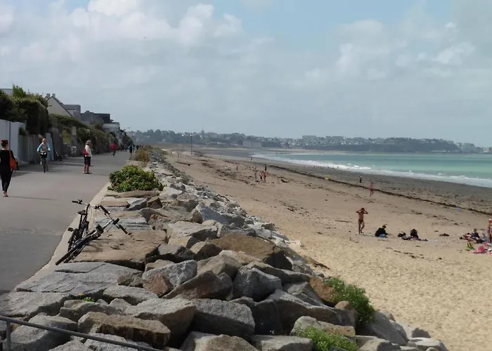 Stone House In Near Sandy Bricqueville-sur-Mer